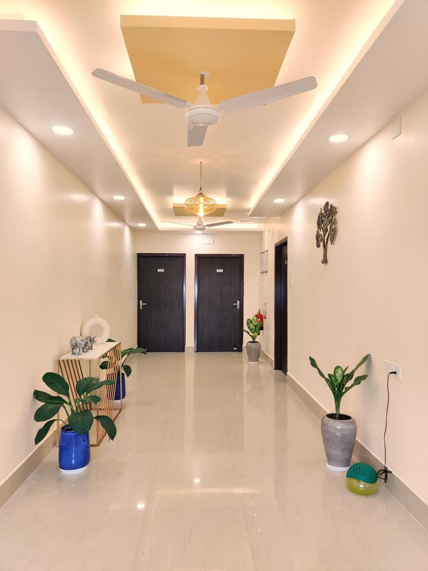 131,The Nook Hotel Bhubaneswar Buitenkant foto